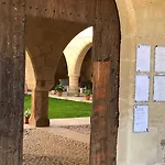 Hospederia Virgen De La Fuente *