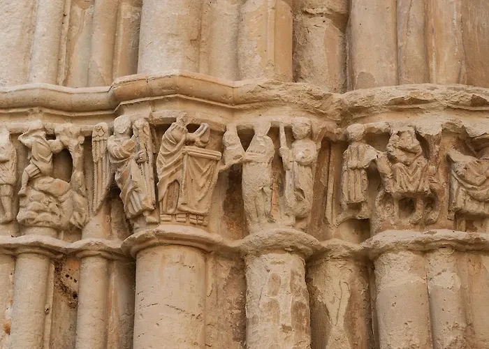 Hospederia Virgen De La Fuente *