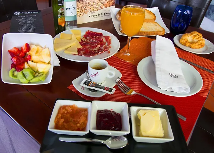 Hospederia Virgen De La Fuente *